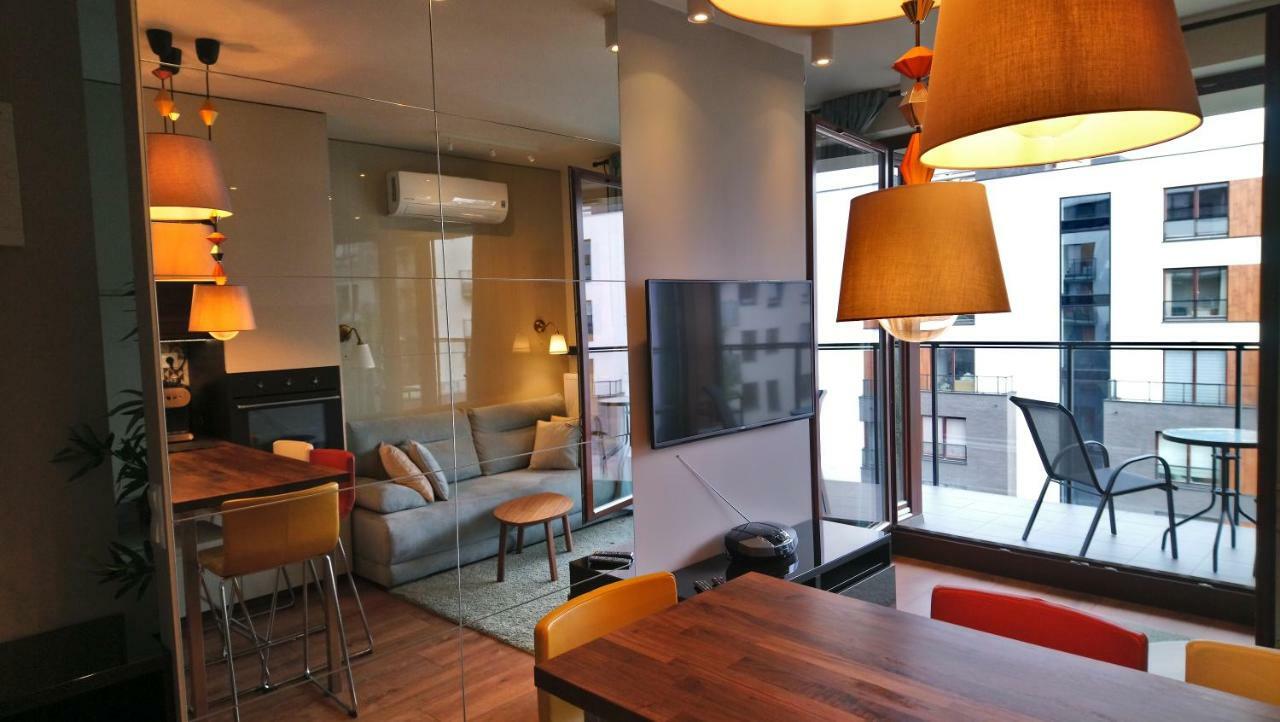Siedmiogrodzka - Most Handy Location, Aircon&garage Free Apartament *