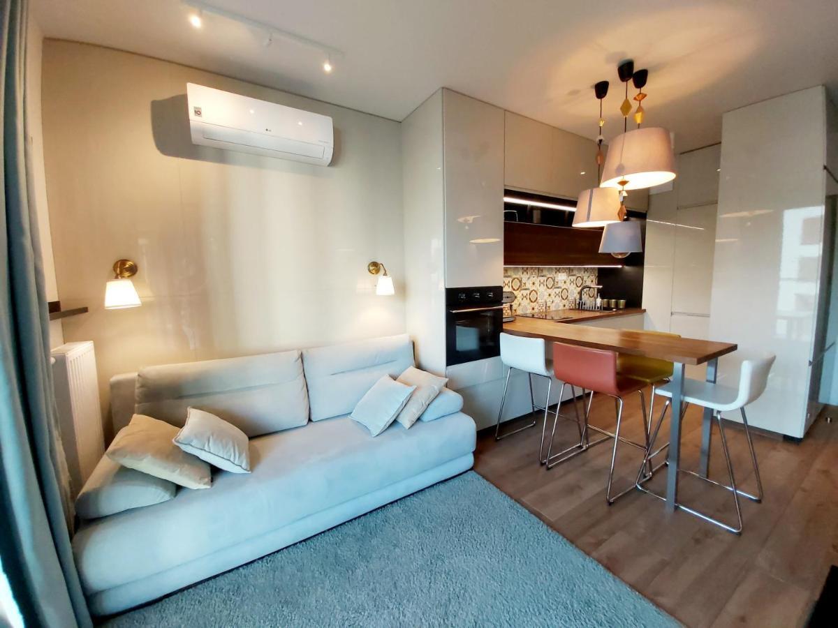 Siedmiogrodzka - Most Handy Location, Aircon&garage Free