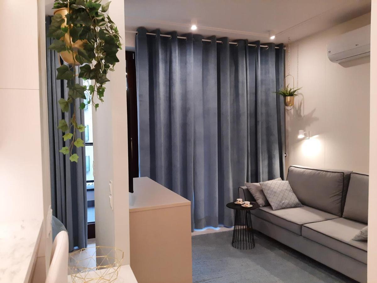 Apartment Siedmiogrodzka - Most Handy Location, Aircon & Garage Free *