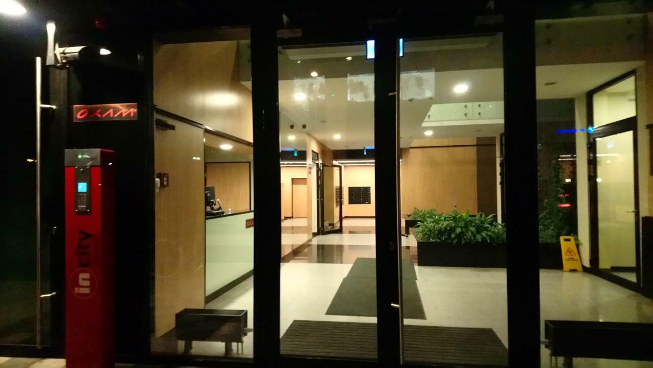 Siedmiogrodzka - Most Handy Location, Aircon & Garage Free Apartment Warsaw