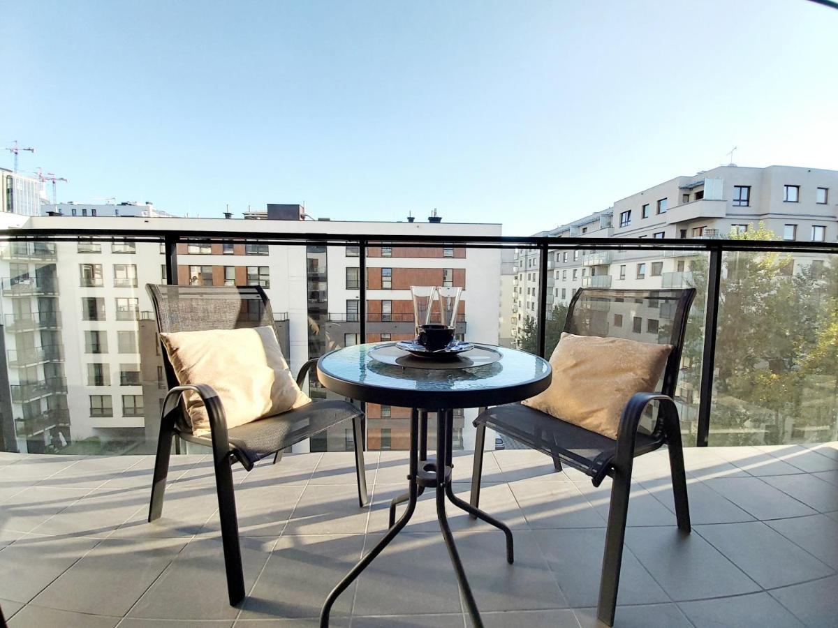 Siedmiogrodzka - Most Handy Location, Aircon & Garage Free Warsaw