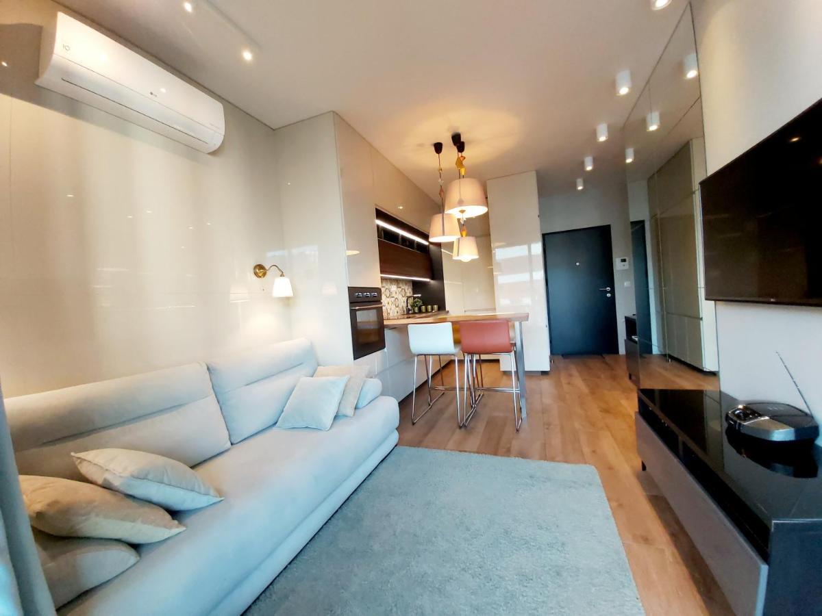 Siedmiogrodzka - Most Handy Location, Aircon & Garage Free Warsaw